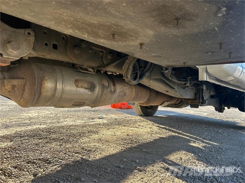 Ford F-550 Nostolava-autot