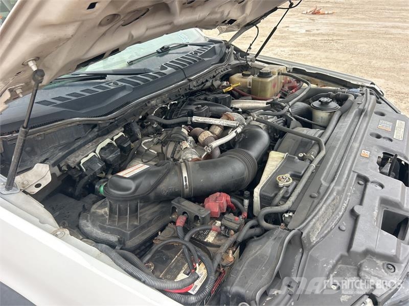 Ford F-550 Pacēlāji uz automašīnas bāzes