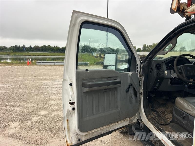 Ford F-550 Lastbilmonterede lifte