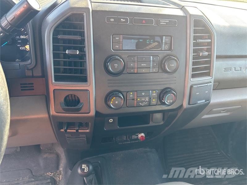 Ford F-550 Camion nacelle