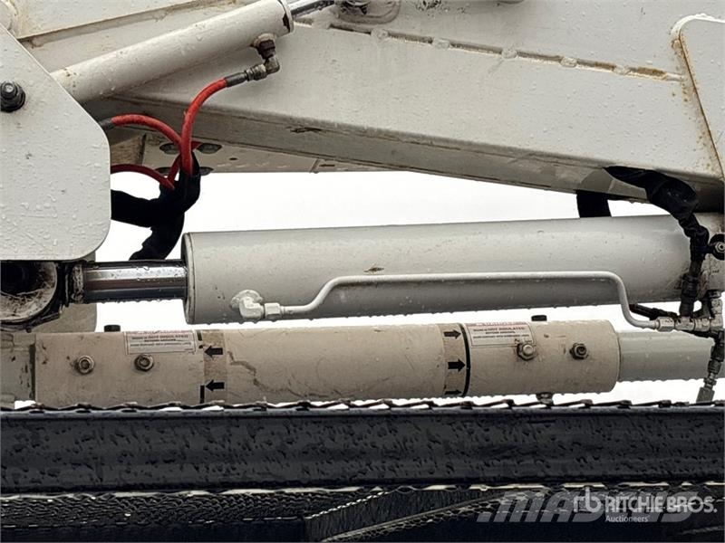 Ford F-550 Plataformas sobre camión