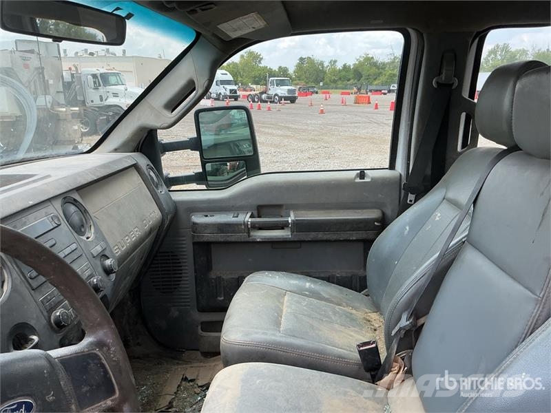 Ford F-550 Cabinas