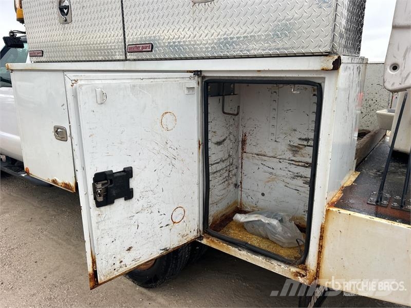 Ford F-550 Lastbilmonterede lifte
