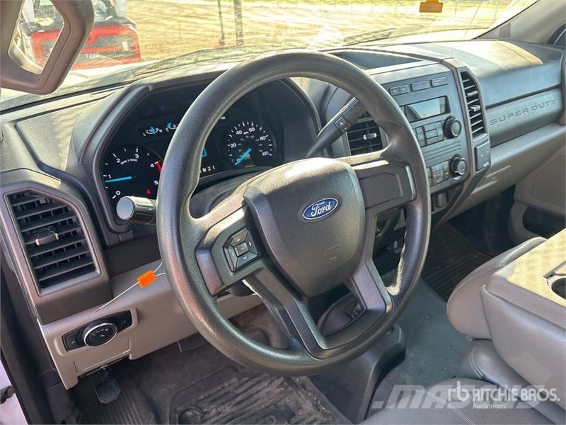 Ford F-550 Camion nacelle