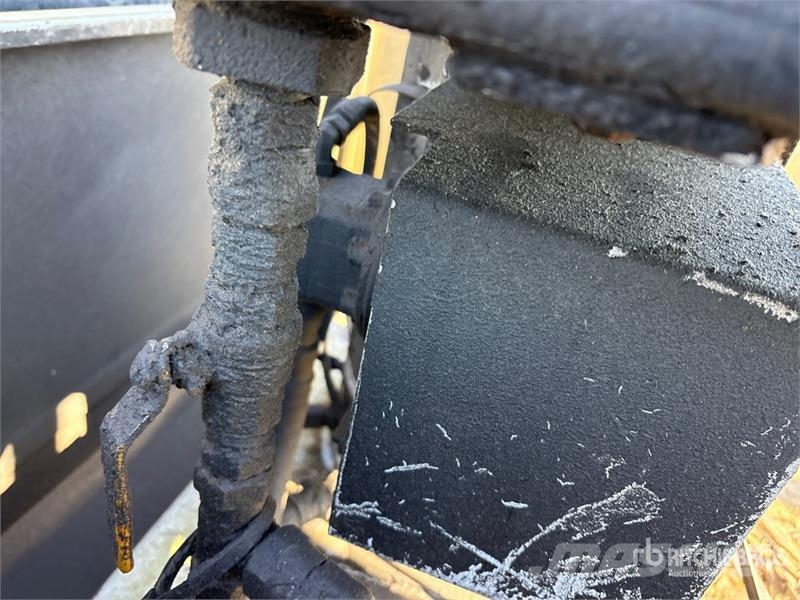 Ford F-550 Truck mounted platforms