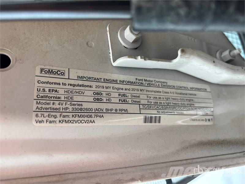 Ford F-550 Plataformas sobre camión