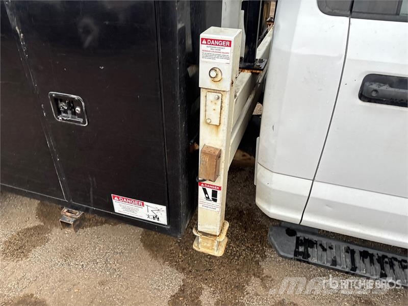 Ford F-550 Plataformas sobre camión