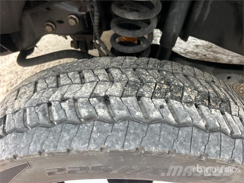 Ford F-550 Pacēlāji uz automašīnas bāzes
