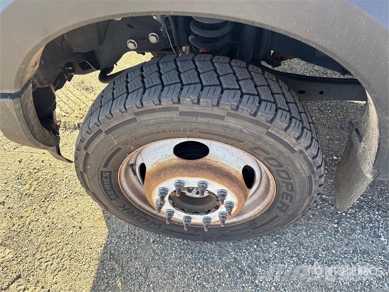 Ford F-550 Auto korpe