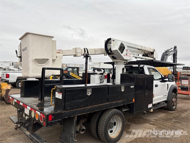 Ford F-550 Plataformas sobre camión