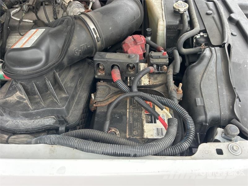 Ford F-550 Pacēlāji uz automašīnas bāzes