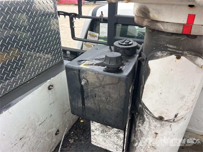 Ford F-550 Pacēlāji uz automašīnas bāzes