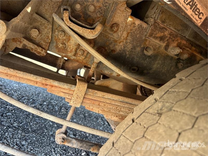 Ford F-550 Truck mounted platforms