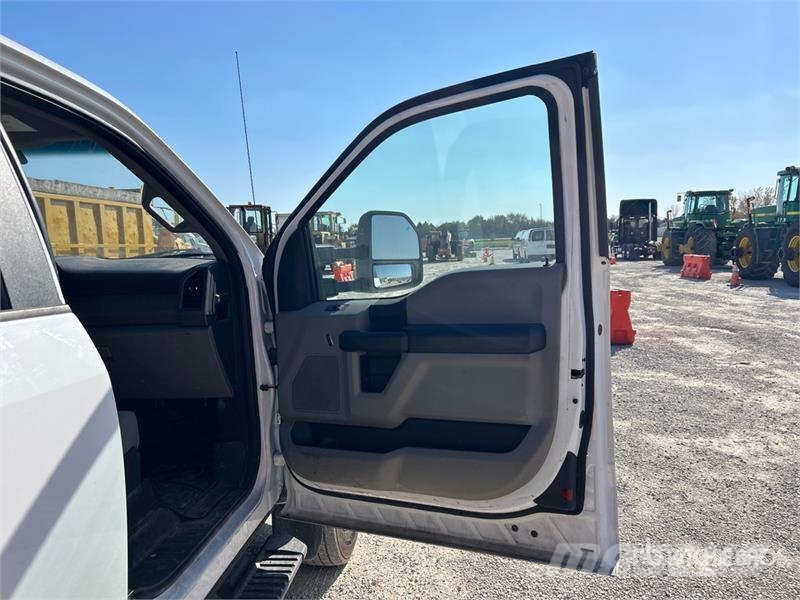 Ford F-550 Kommunal-Sonderfahrzeuge