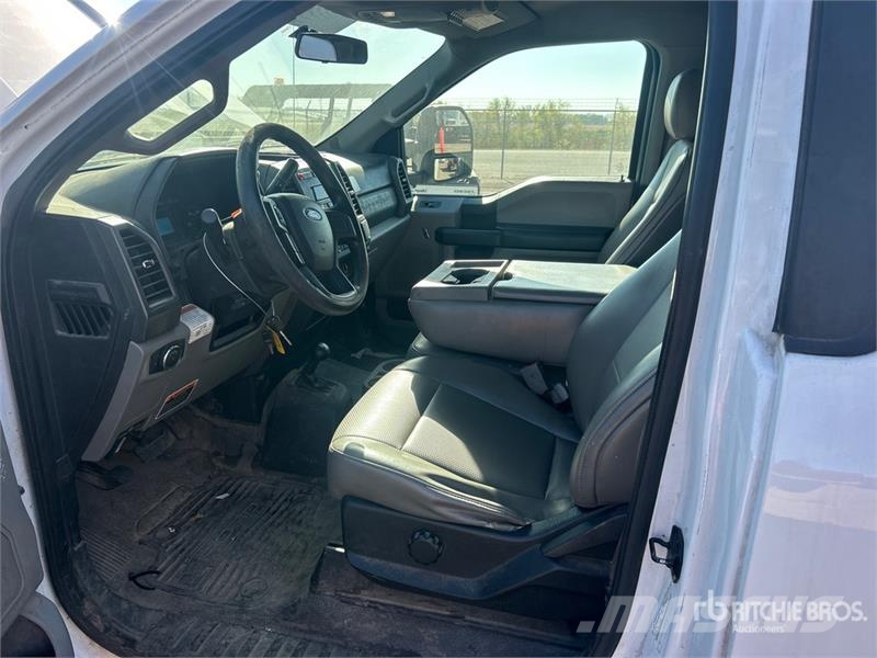 Ford F-550 Truck mounted aerial platforms