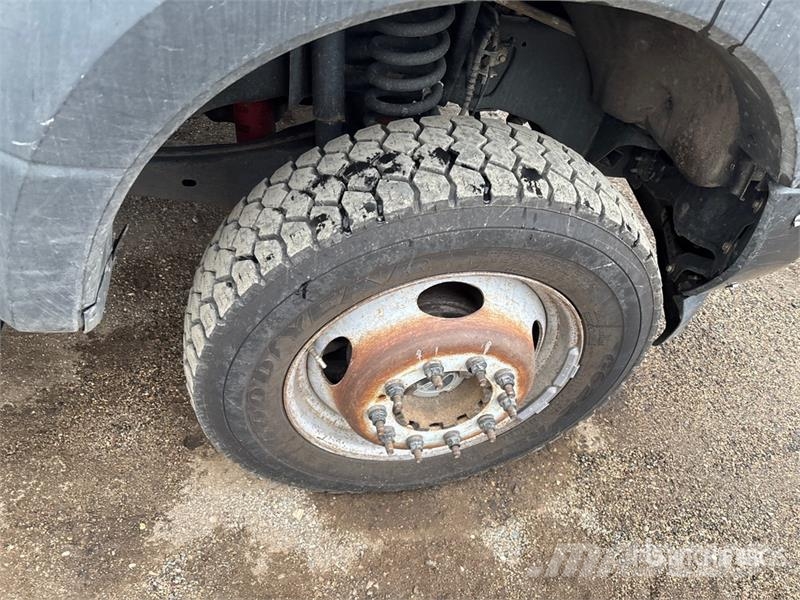 Ford F-550 Plataformas sobre camión