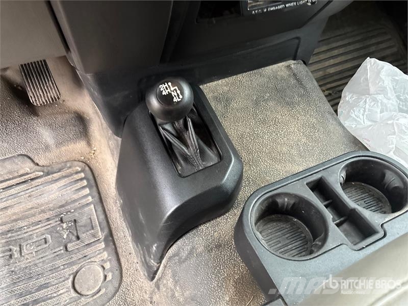 Ford F-550 Plataformas sobre camión