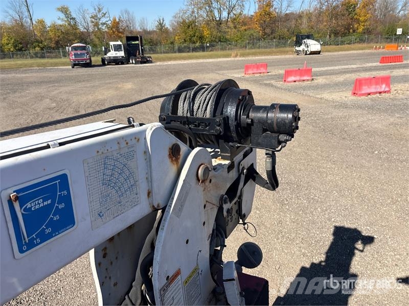 Ford F-550 4x2 Extended Cab Service Truck مركبات الأغراض العامة