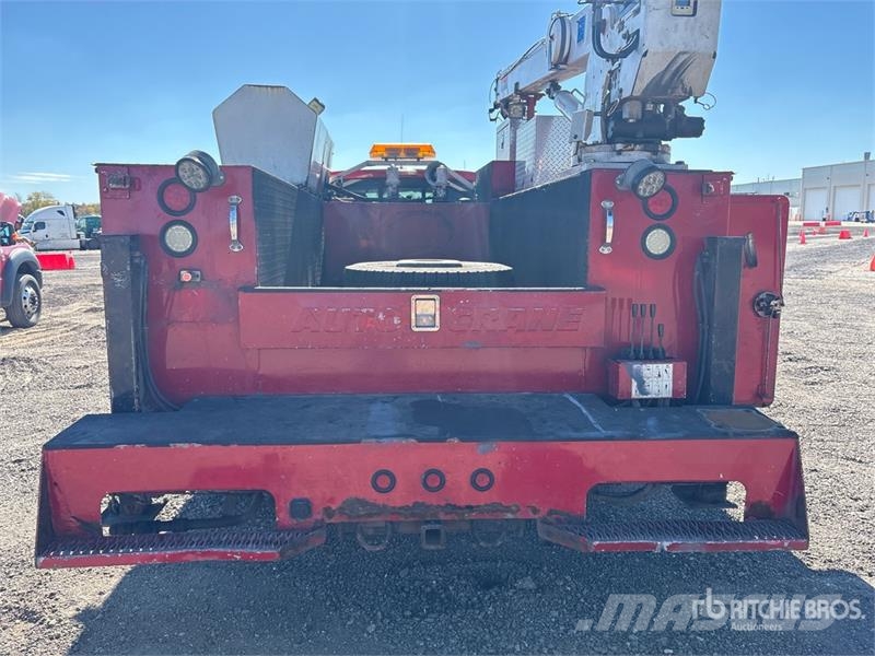 Ford F-550 4x2 Extended Cab Service Truck مركبات الأغراض العامة