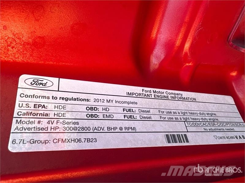 Ford F-550 4x2 Extended Cab Utility Truck Caja abierta/laterales abatibles