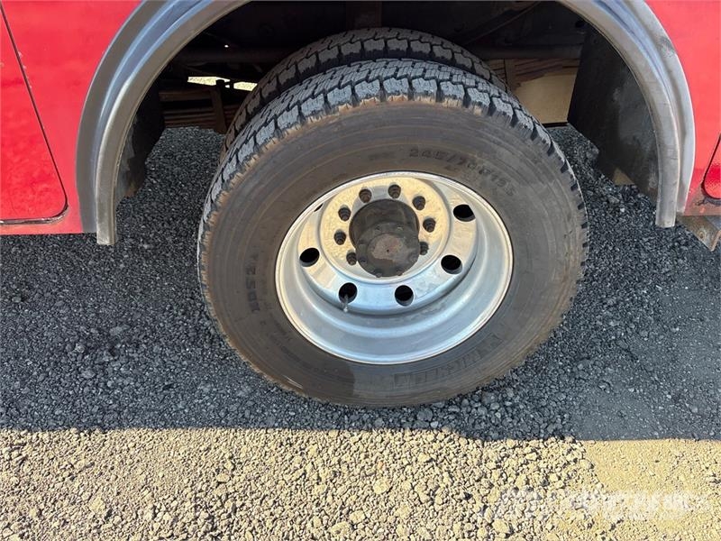 Ford F-550 4x2 Extended Cab Service Truck مركبات الأغراض العامة