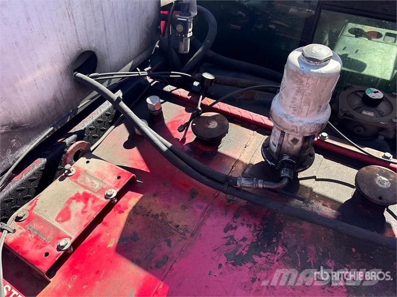 Ford F-550 4x2 Extended Cab Service Truck مركبات الأغراض العامة