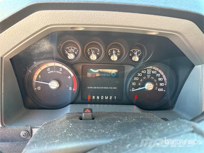 Ford F-550 4x2 Extended Cab Utility Truck Caja abierta/laterales abatibles
