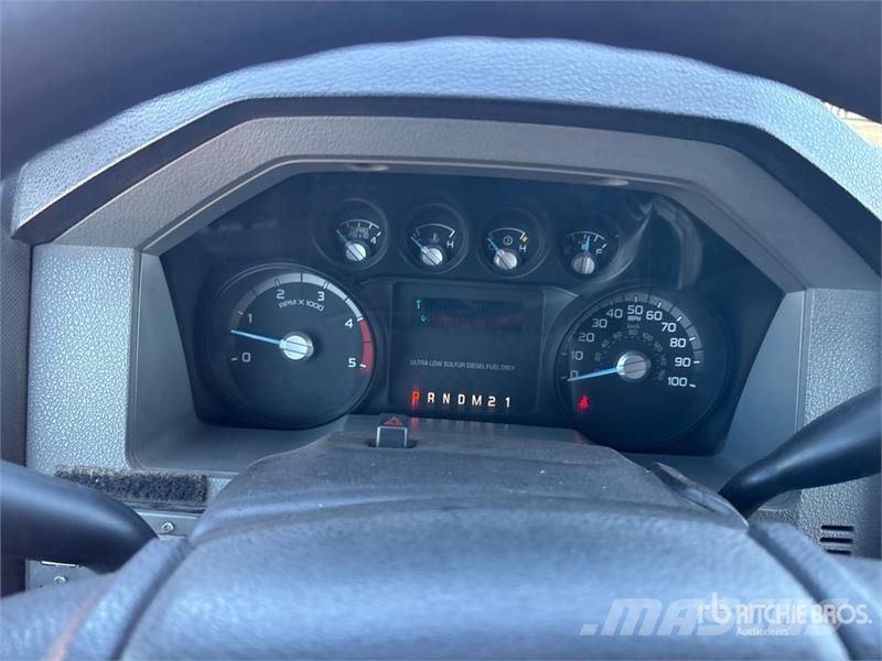 Ford F-550 4x2 Extended Cab Service Truck مركبات الأغراض العامة