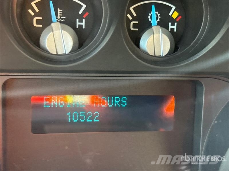 Ford F-550 4x2 Extended Cab Utility Truck Caja abierta/laterales abatibles