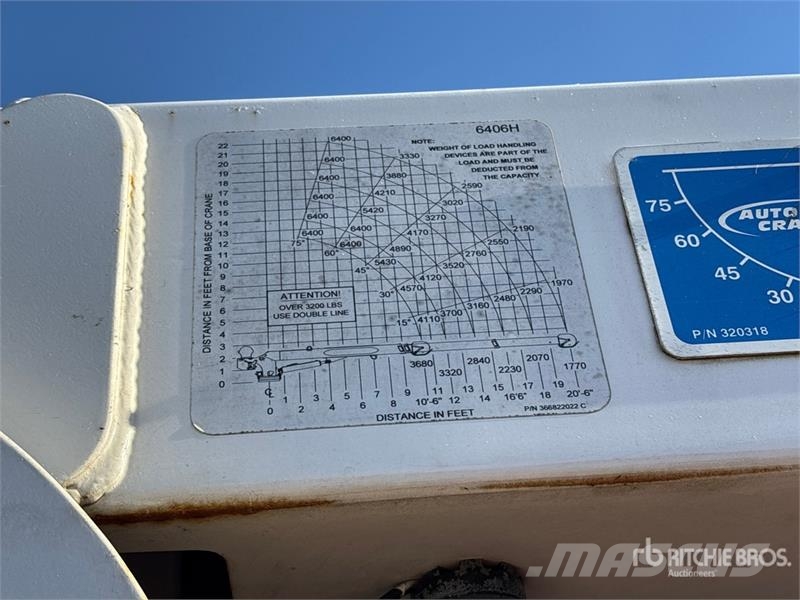 Ford F-550 4x2 Extended Cab Utility Truck Caja abierta/laterales abatibles