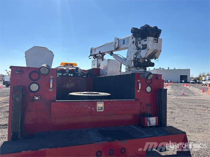 Ford F-550 4x2 Extended Cab Service Truck مركبات الأغراض العامة