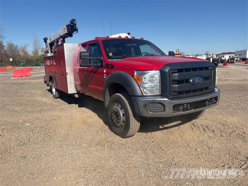 Ford F-550 4x2 Service Truck مركبات الأغراض العامة