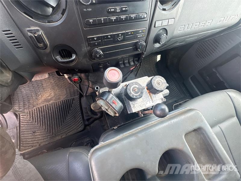 Ford F-550 4x2 Snow Plow Truck Komunalna vozila za opštu namenu
