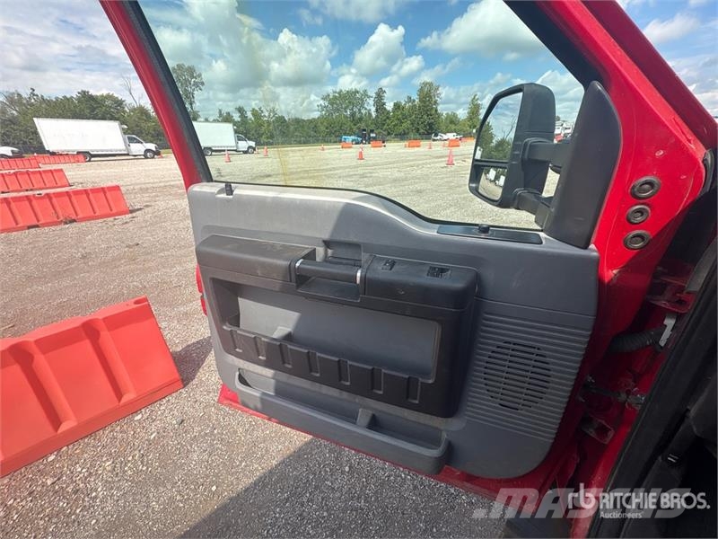 Ford F-550 4x2 Snow Plow Truck Komunalna vozila za opštu namenu