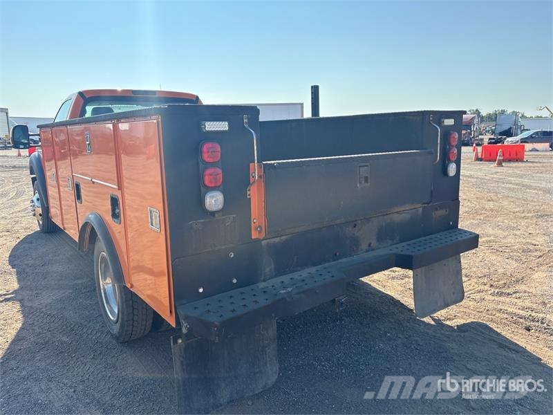 Ford F-550 4x2 Utility Truck Ldv/dropside