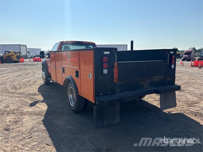 Ford F-550 4x2 Utility Truck Ldv/dropside