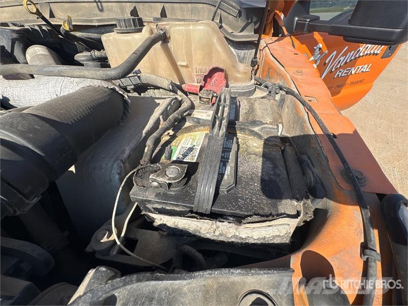 Ford F-550 4x2 Utility Truck Пікапи / Бічне розвантаження