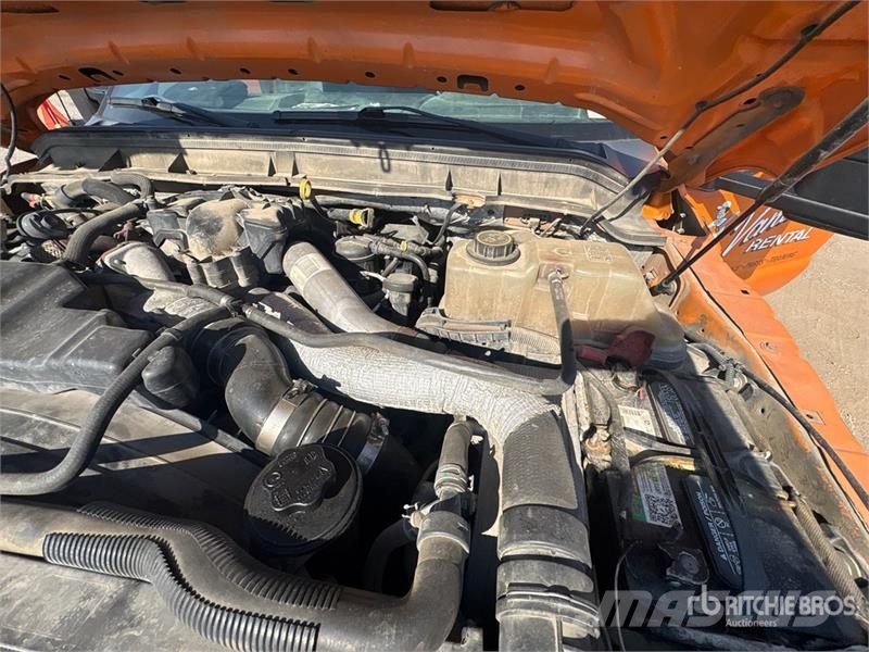 Ford F-550 4x2 Utility Truck Пікапи / Бічне розвантаження