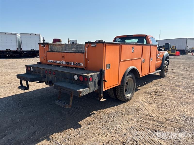 Ford F-550 4x2 Utility Truck Пікапи / Бічне розвантаження