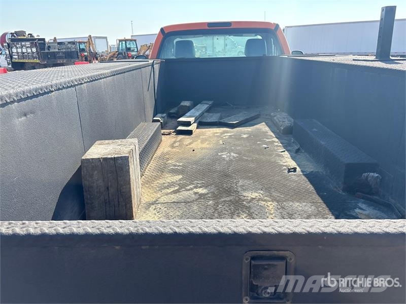 Ford F-550 4x2 Utility Truck Ldv/dropside
