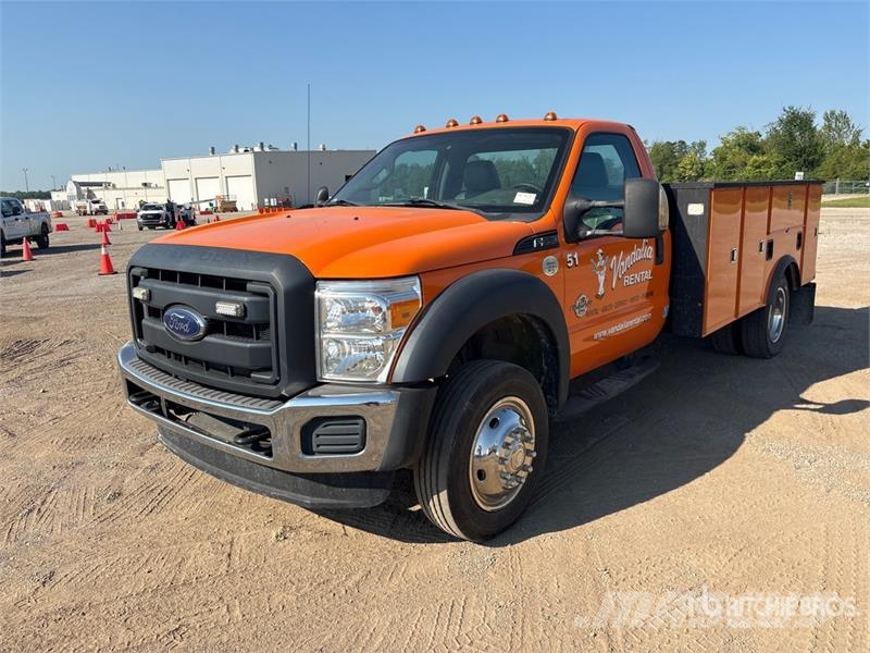 Ford F-550 4x2 Utility Truck Ldv/dropside