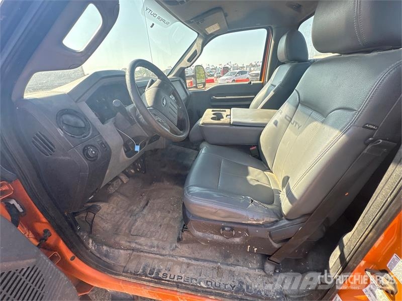Ford F-550 4x2 Utility Truck Ldv/dropside