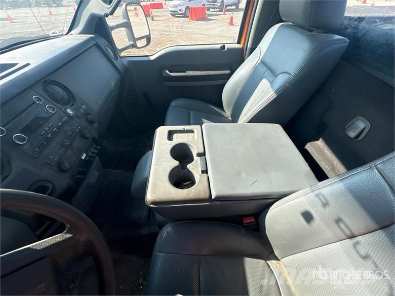 Ford F-550 4x2 Utility Truck Ldv/dropside