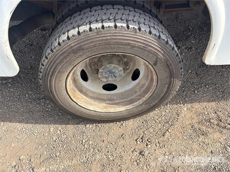 Ford F-550 4x4 Crew Cab Utility Truck Nakladacia/sklápacia bočnica