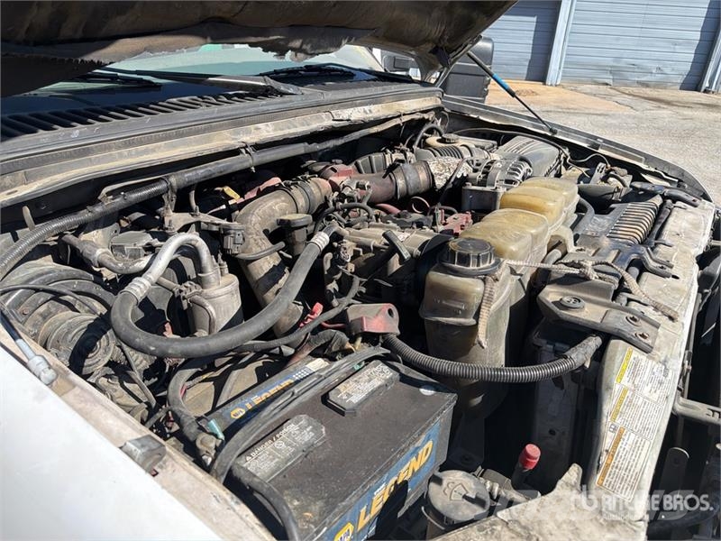 Ford F-550 Super Duty 4x4 Crew Cab Utility Truck Prekucniki