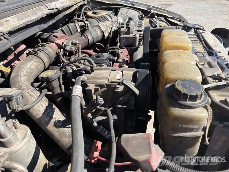 Ford F-550 Super Duty 4x4 Crew Cab Utility Truck Prekucniki