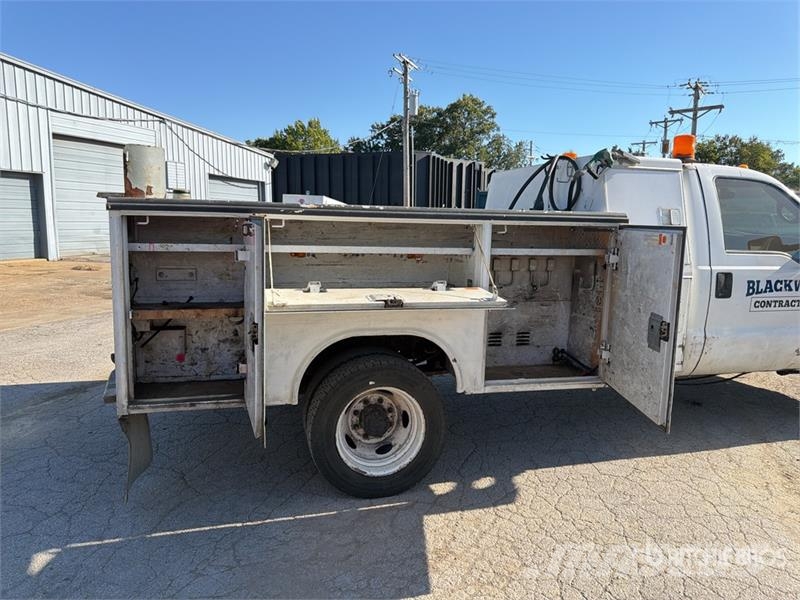 Ford F-550 XL 4x2 Utility Truck Prekucniki