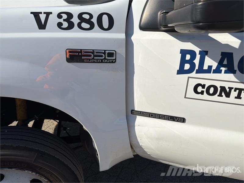 Ford F-550 XL 4x2 Utility Truck Prekucniki