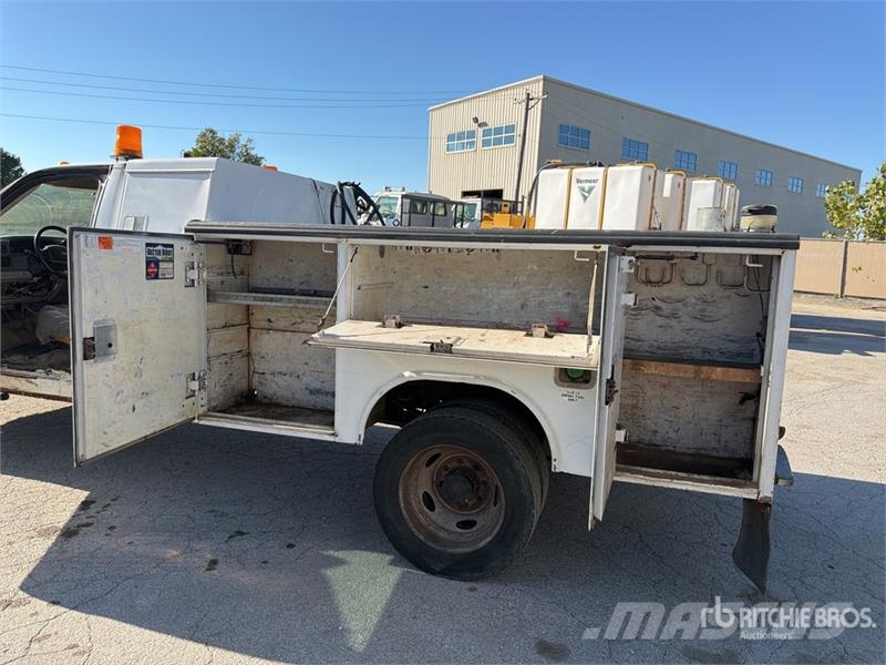 Ford F-550 XL 4x2 Utility Truck Prekucniki