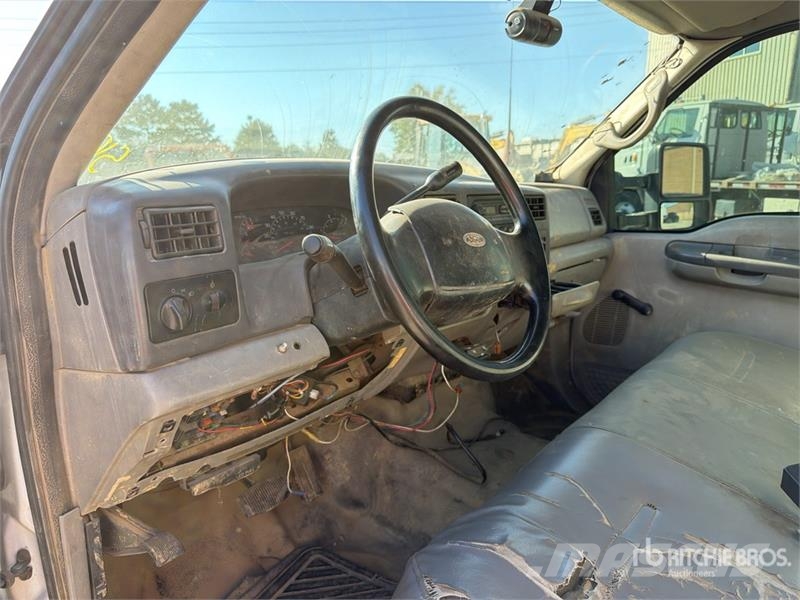 Ford F-550 XL 4x2 Utility Truck Prekucniki